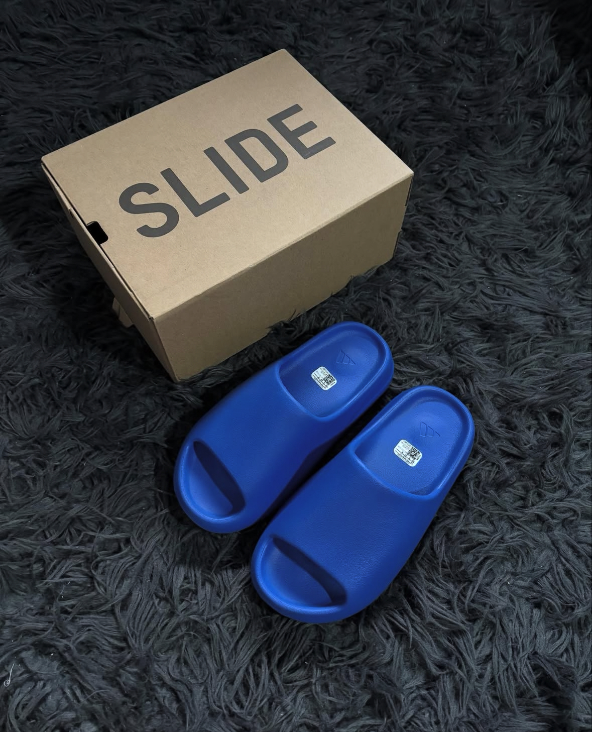ADIDAS YEEZY SLIDE