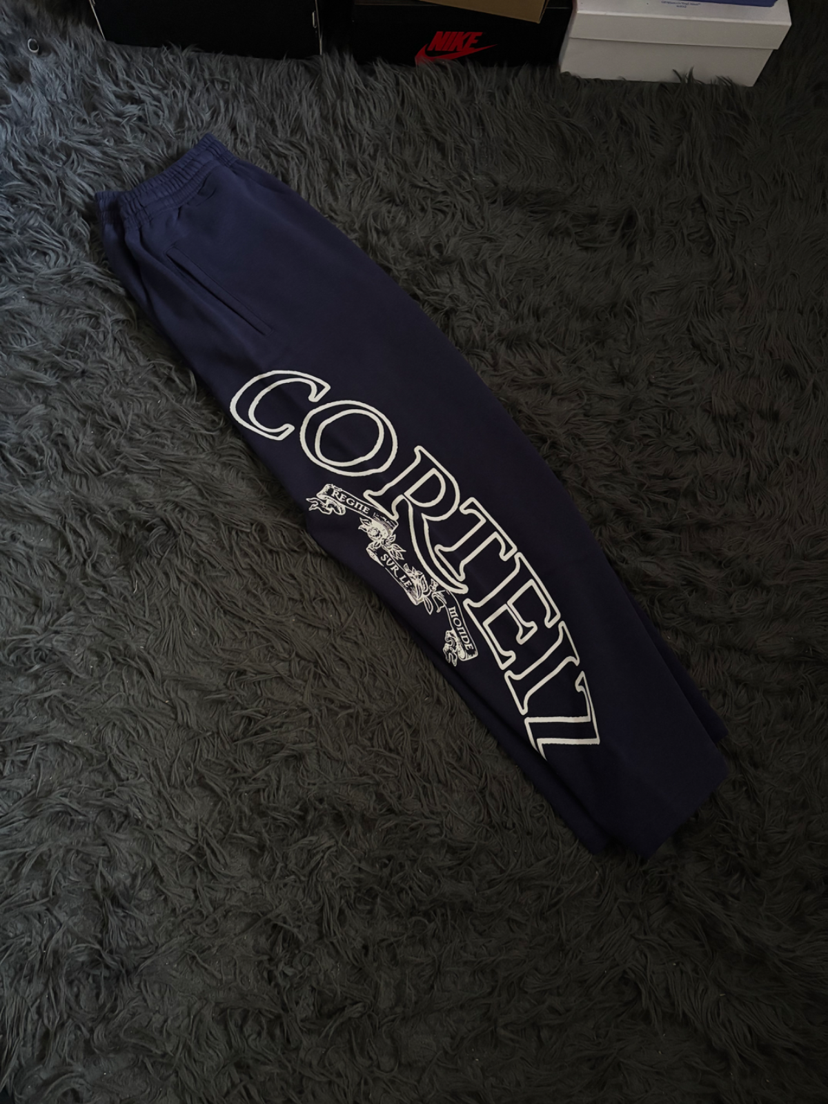 Corteiz Royal Sweatpant vista 2