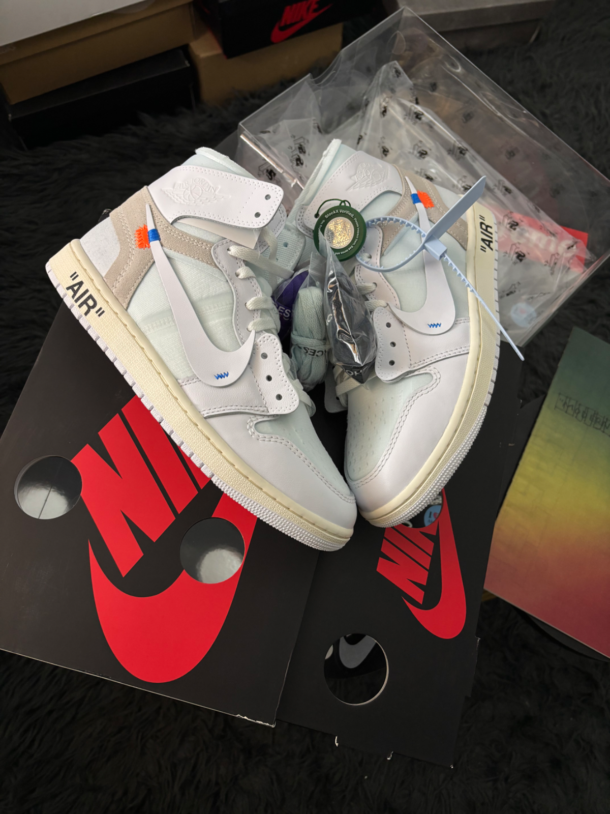 OFF WHITE J1 ALASKA