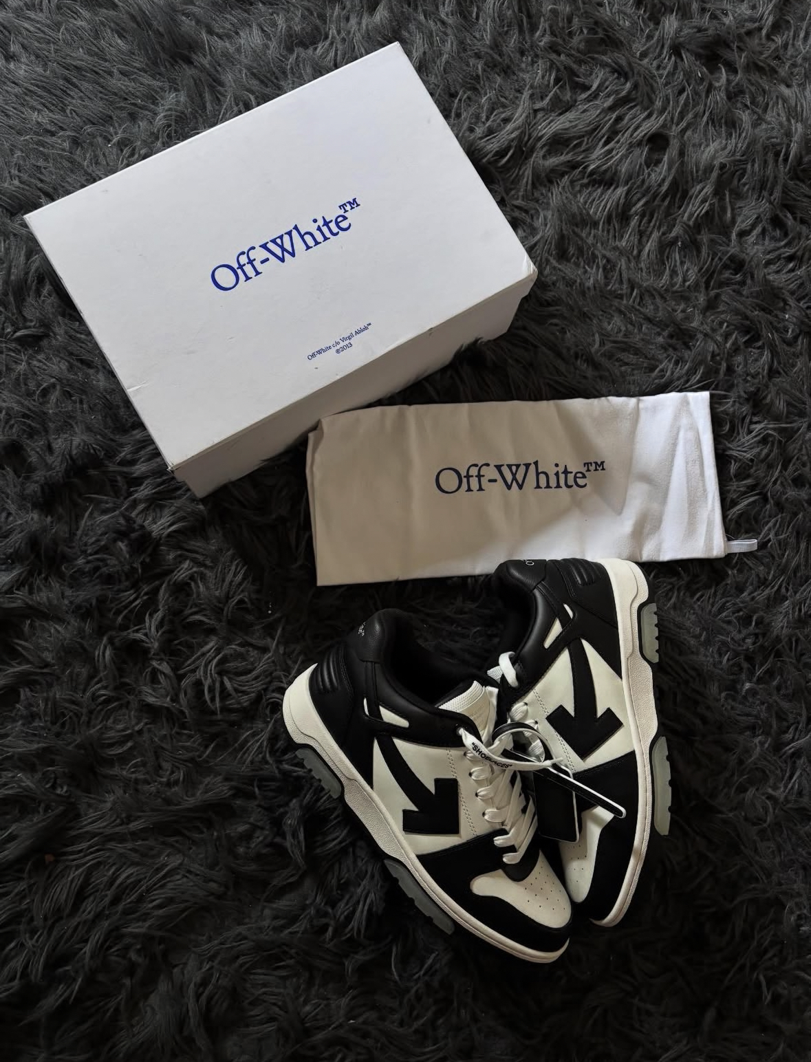 Off White Out Of Office Panda
