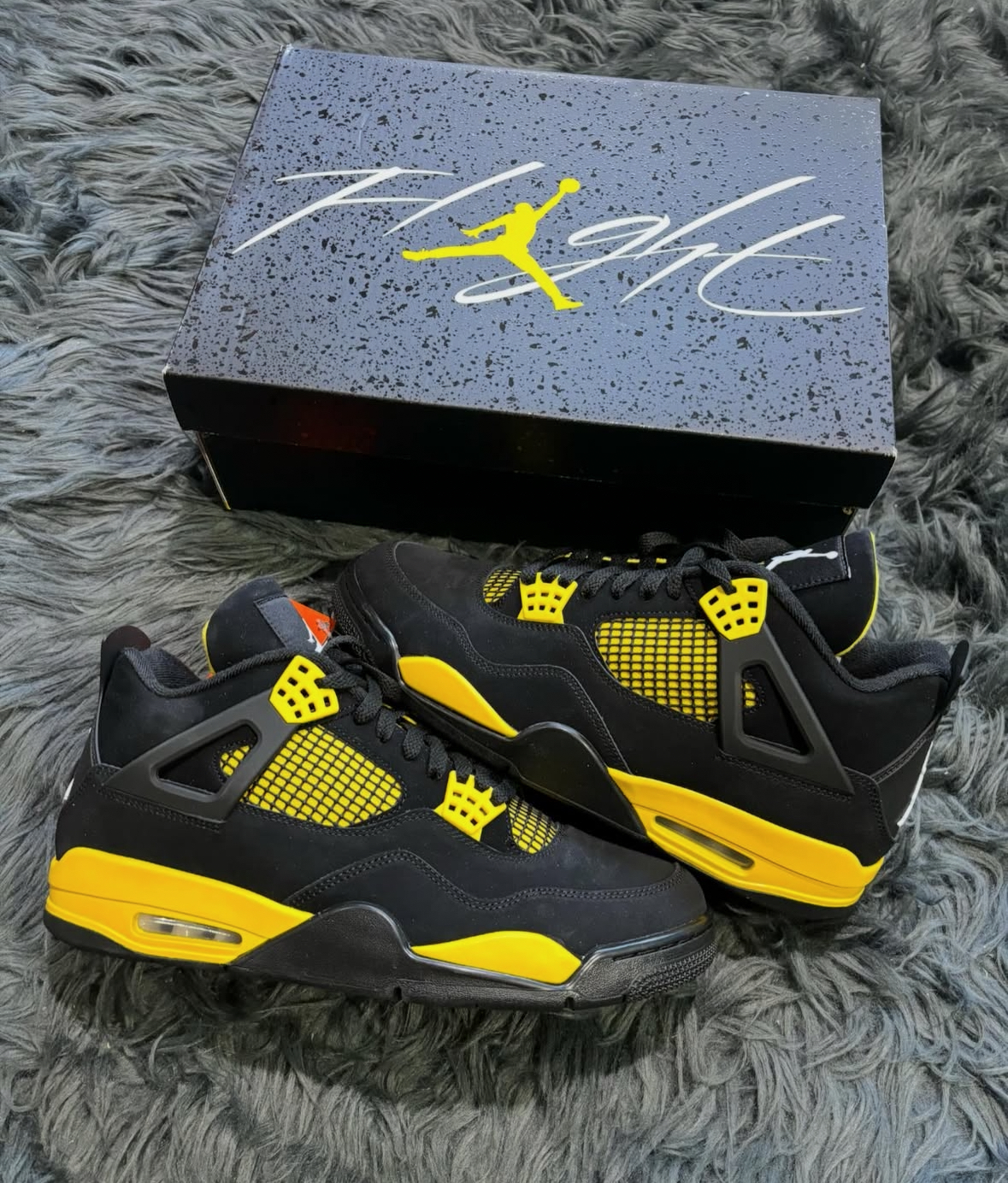 Jordan 4 Yellow Thunder