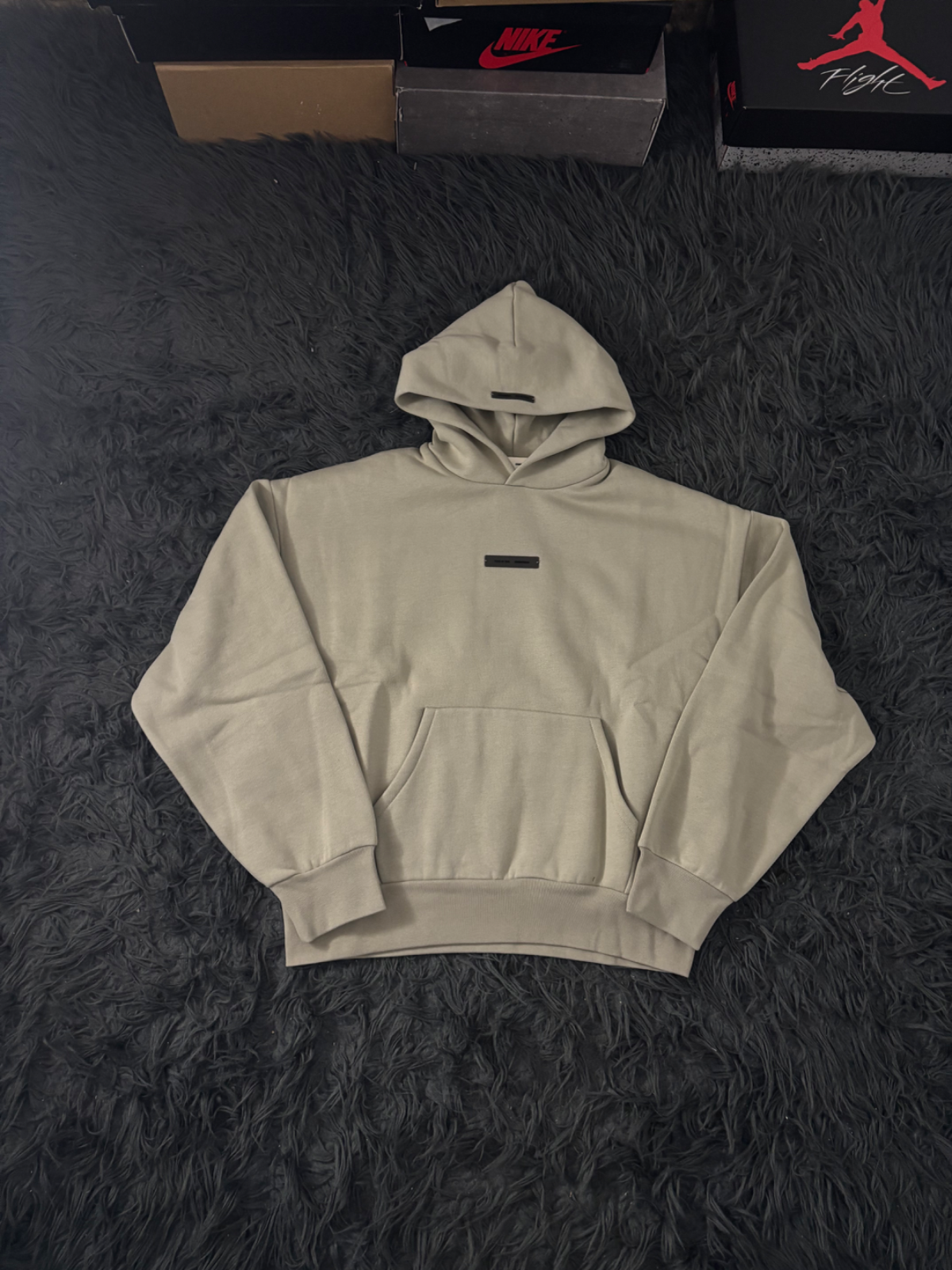 ESSENTIALS HOODIE ABBEY STONE vista 2