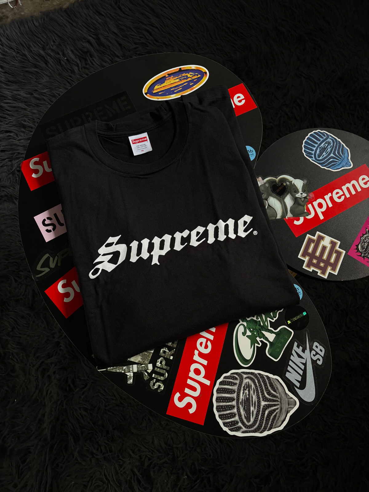 SUPREME TEE BLACK