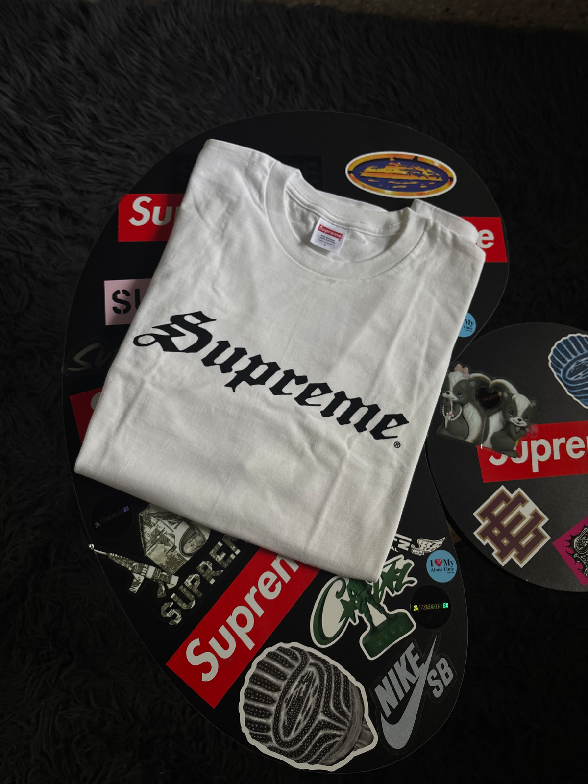 SUPREME TEE WHITE
