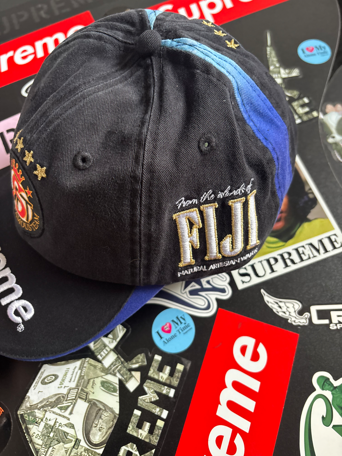 SUPREME X FIJI CAP vista 3