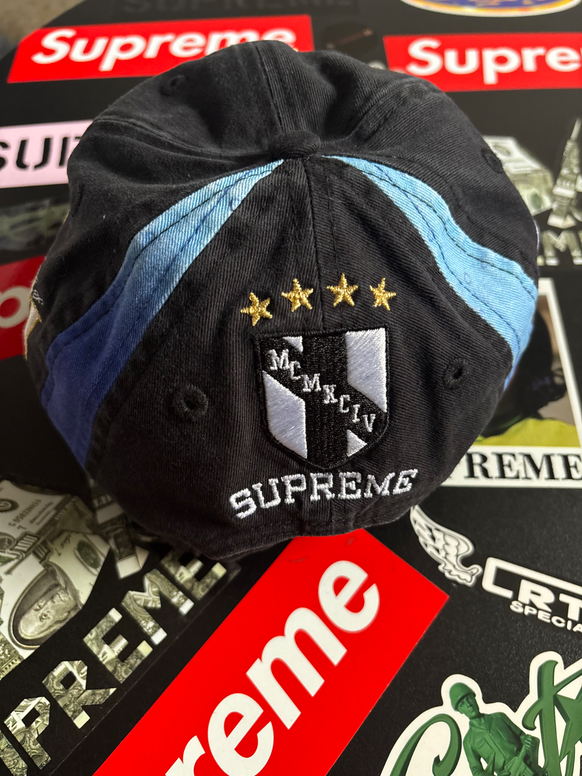 SUPREME X FIJI CAP vista 2